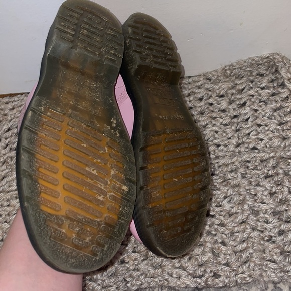 Dr. Martens Pink patent Lace Combat 1460 boots - Picture 10 of 12